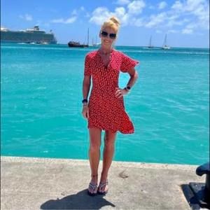 Meet your Posher, Julz